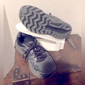 Saucony Black Tennis Shoes